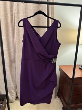 Alex Evenings Deep Purple V-Neck Midi Dress with Jeweled Accent